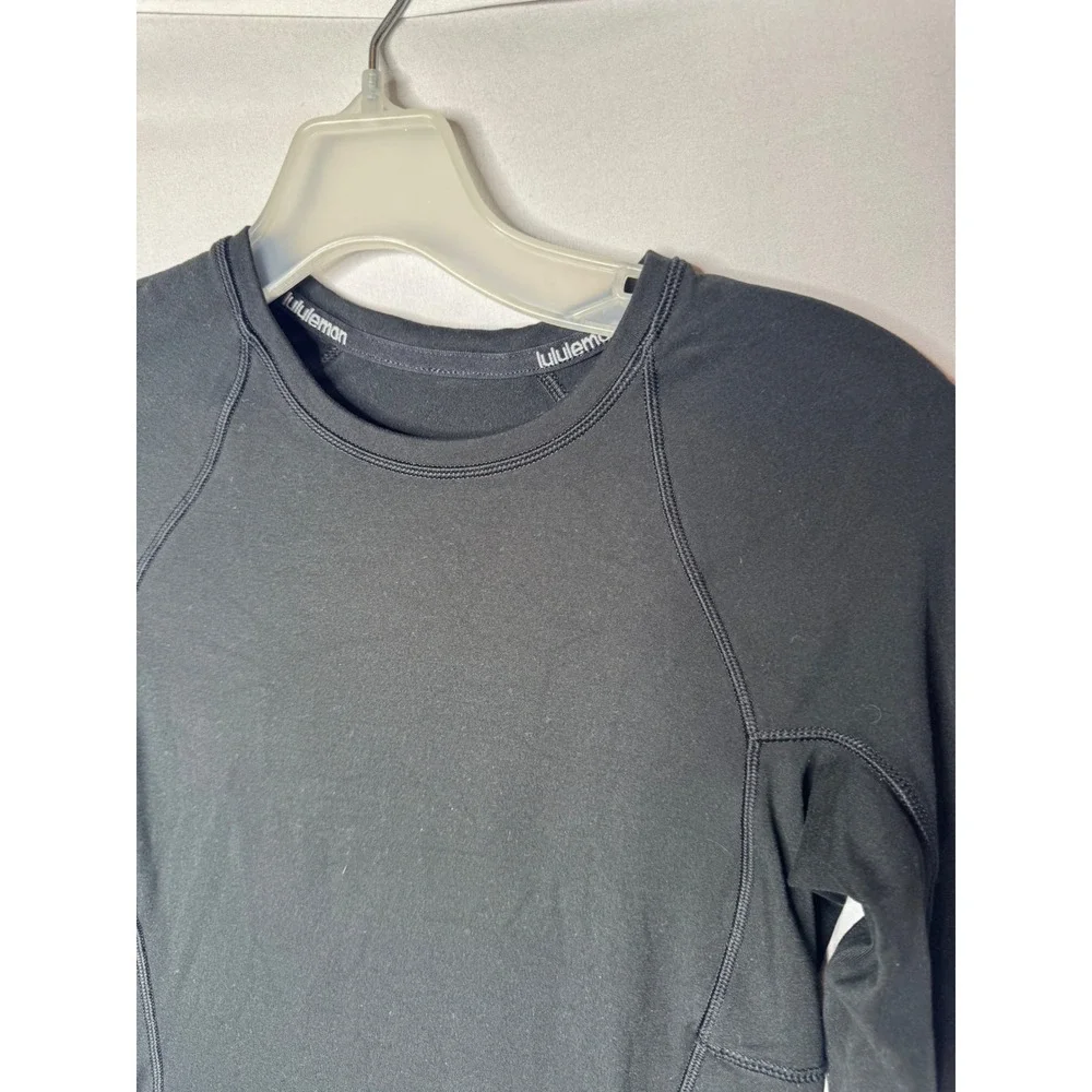 Lululemon Rulu Black Long Sleeve Running Top Thumbholes Zip Pocket Size 2